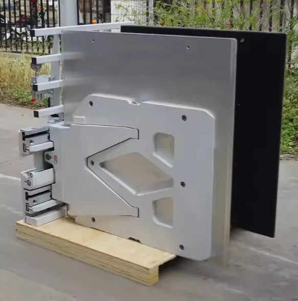 New Promotion Warehouse Equipment Forklift Attachment Carton Clamp for Moving Home Appliances Safe Efficient Way